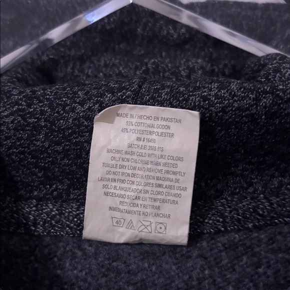 LEGOLAND.. NY Dark Gray Hoodie w Red Text… Worn Once. Sz Medium - Picture 4 of 5